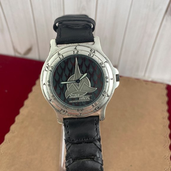 Vintage NEW with Tags Star Trek Next Generation Watch, Pin with Box - Picture 9 of 9